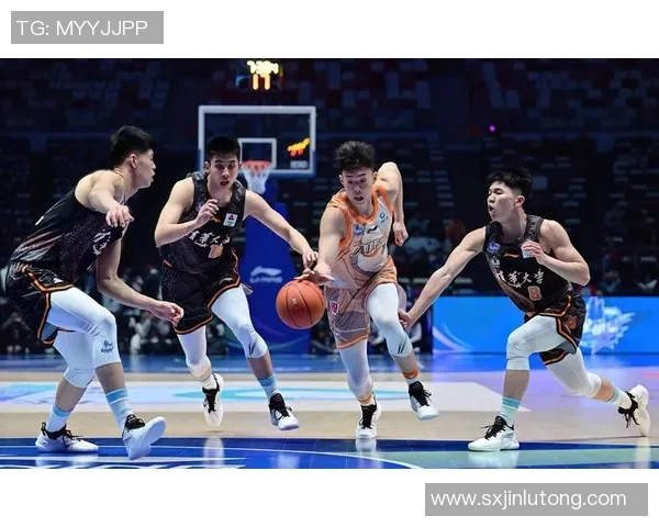 广州篮球队的崛起之路:钻石联赛特别报道揭示成长背后的故事